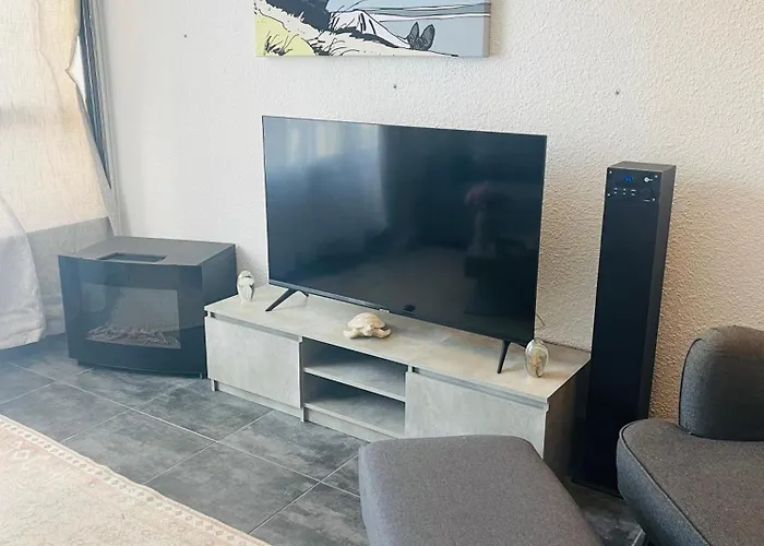 6 Couchages דירה